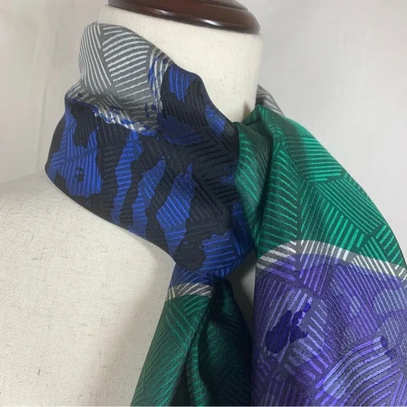Ginnie Johansen 100% Silk Abstract Geometric Square Scarf‎ Multicolor - Picture 10 of 12
